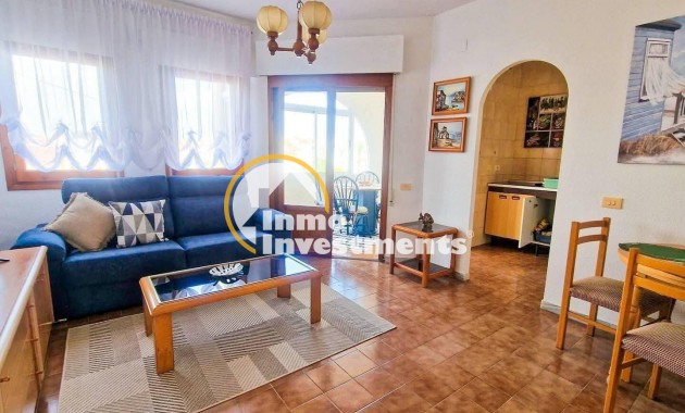 Resale - Apartment - Torrevieja - Calas Blanca