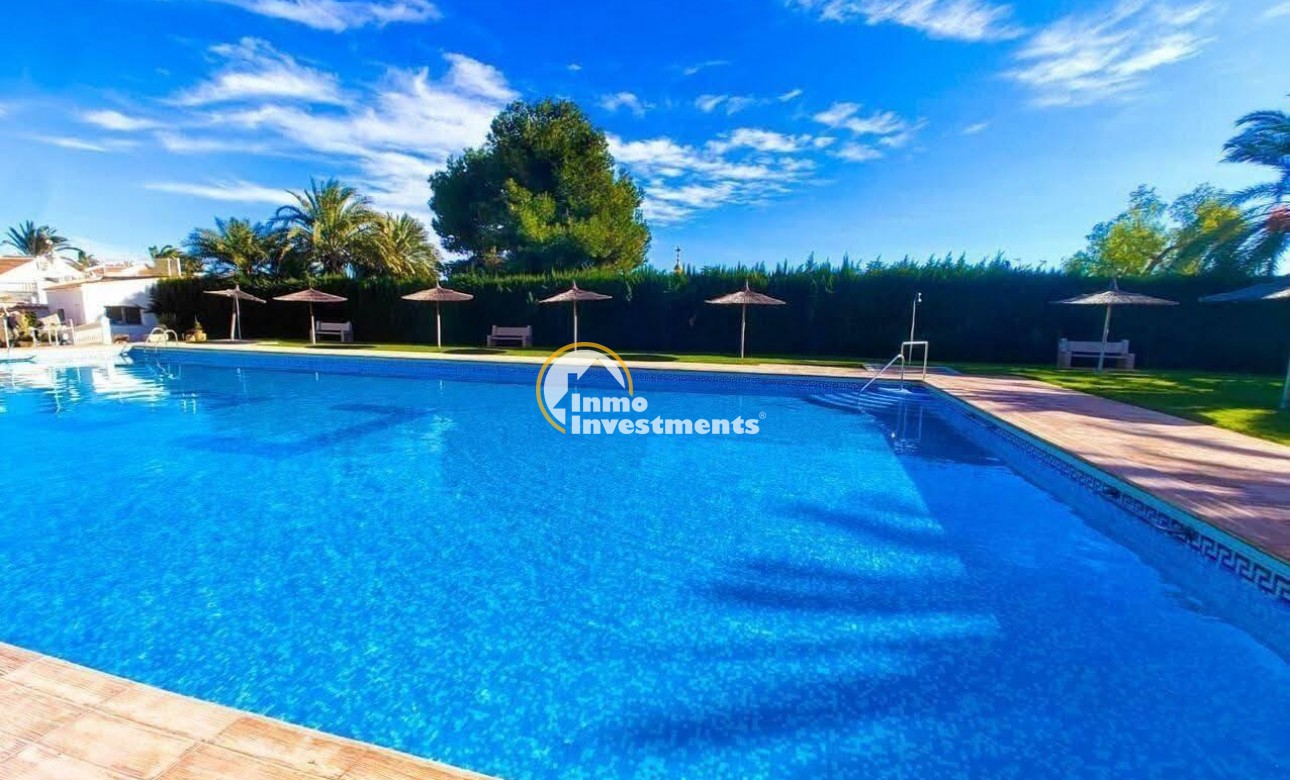 Resale - Apartment - Torrevieja - Calas Blanca