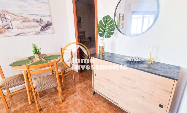 Resale - Apartment - Torrevieja - Calas Blanca