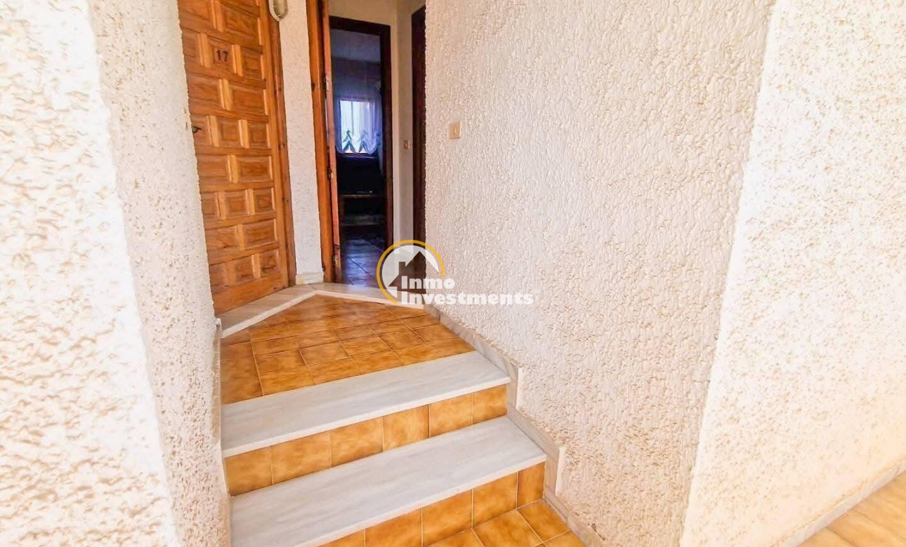 Resale - Apartment - Torrevieja - Calas Blanca