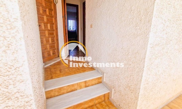 Resale - Apartment - Torrevieja - Calas Blanca
