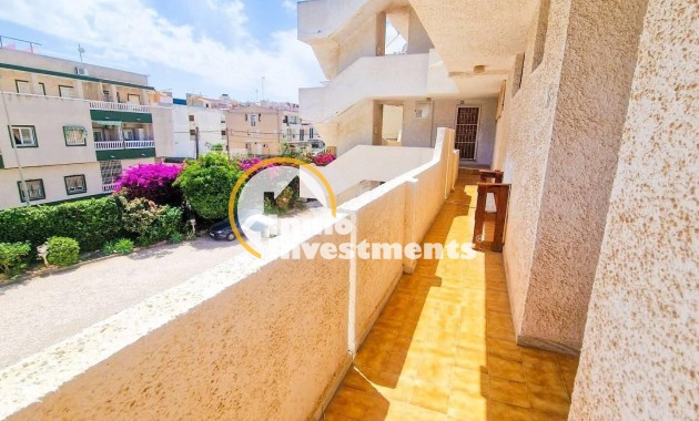 Resale - Apartment - Torrevieja - Calas Blanca