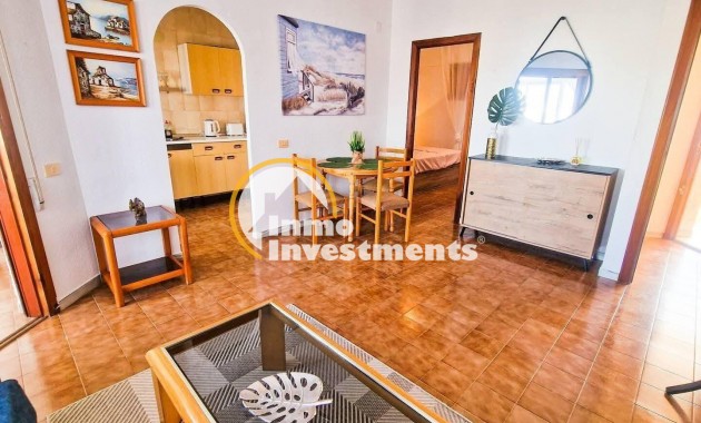 Resale - Apartment - Torrevieja - Calas Blanca