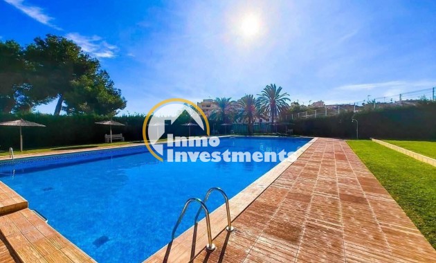 Resale - Apartment - Torrevieja - Calas Blanca