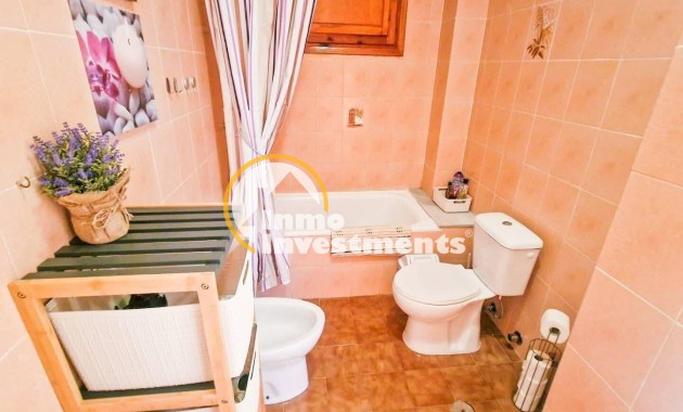 Resale - Apartment - Torrevieja - Calas Blanca