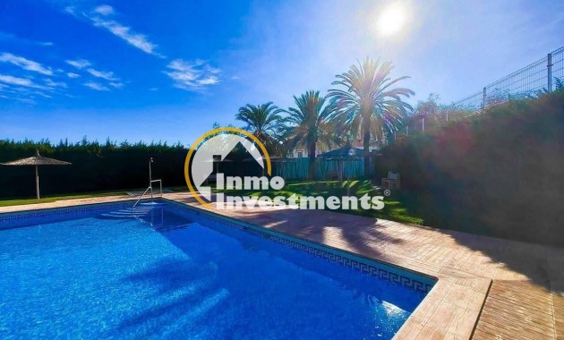 Resale - Apartment - Torrevieja - Calas Blanca