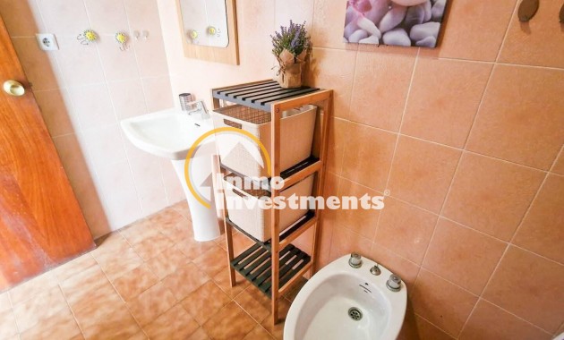 Resale - Apartment - Torrevieja - Calas Blanca