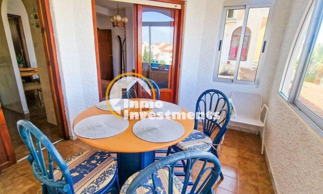 Resale - Apartment - Torrevieja - Calas Blanca