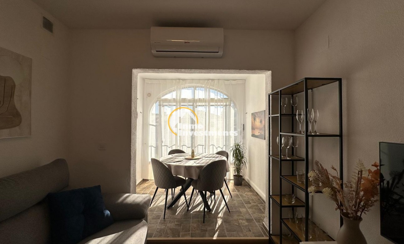 Resale - Bungalow - Torrevieja - Los Balcones - Los Altos del Edén