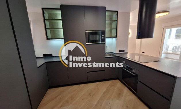 Resale - Apartment - Torrevieja - Playa de Los Locos