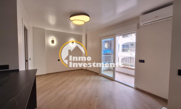 Resale - Apartment - Torrevieja - Playa de Los Locos