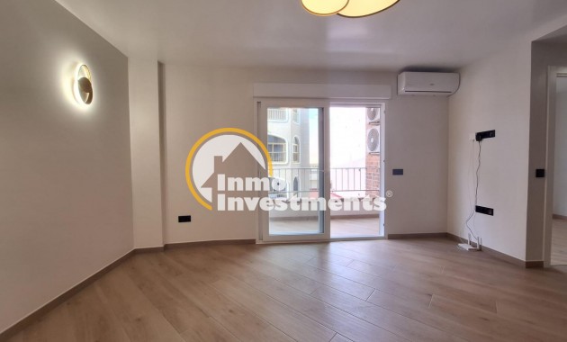 Resale - Apartment - Torrevieja - Playa de Los Locos