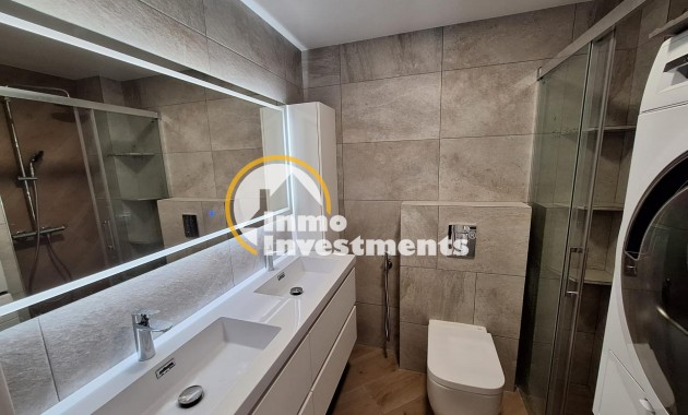 Resale - Apartment - Torrevieja - Playa de Los Locos