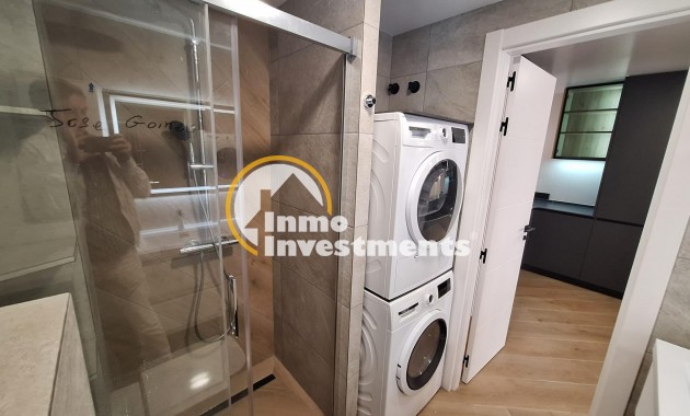 Resale - Apartment - Torrevieja - Playa de Los Locos