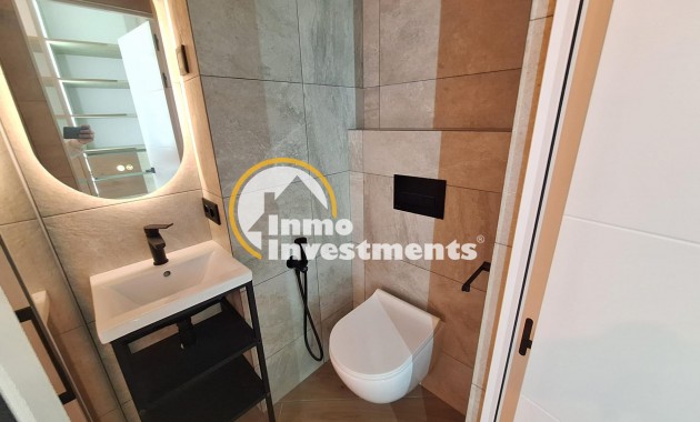 Resale - Apartment - Torrevieja - Playa de Los Locos