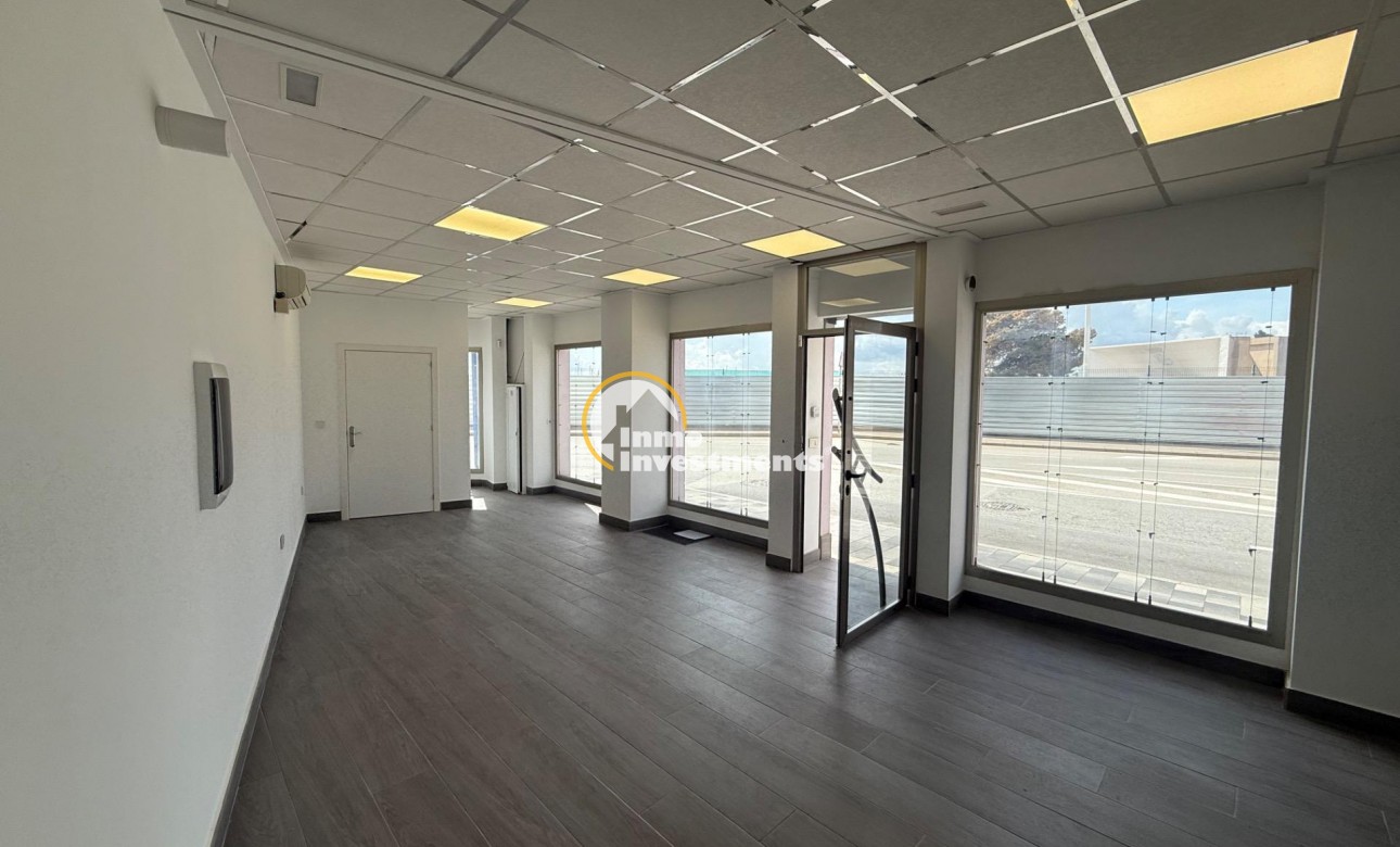 Resale - Commercial - Torrevieja