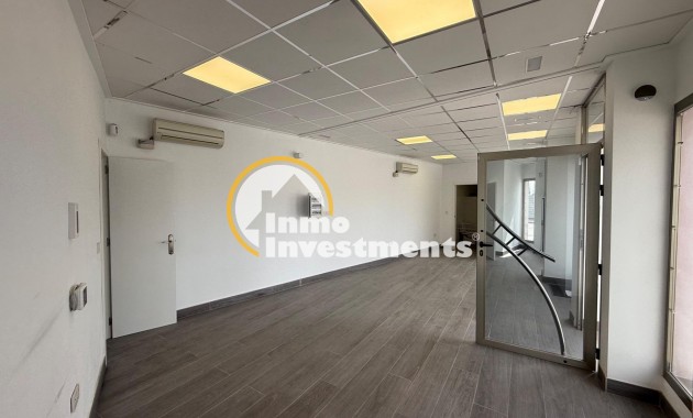 Resale - Commercial - Torrevieja