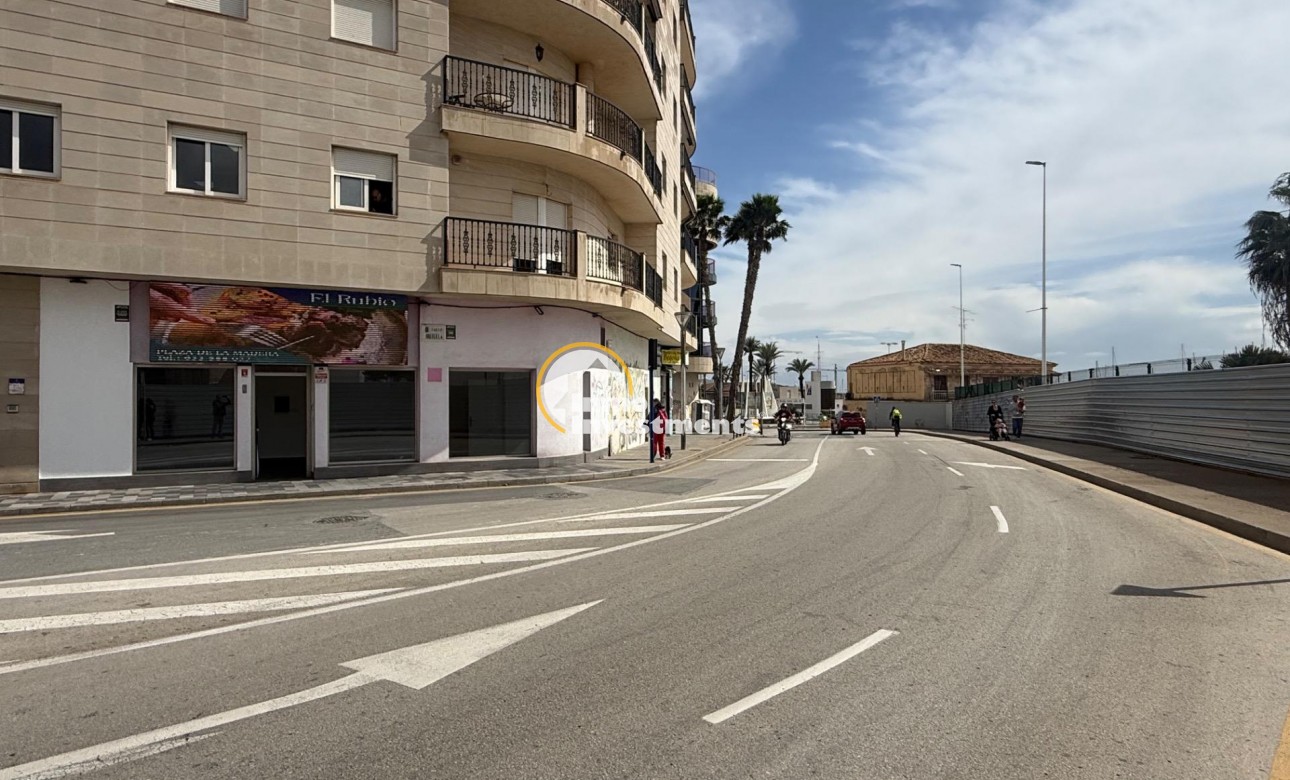 Resale - Commercial - Torrevieja