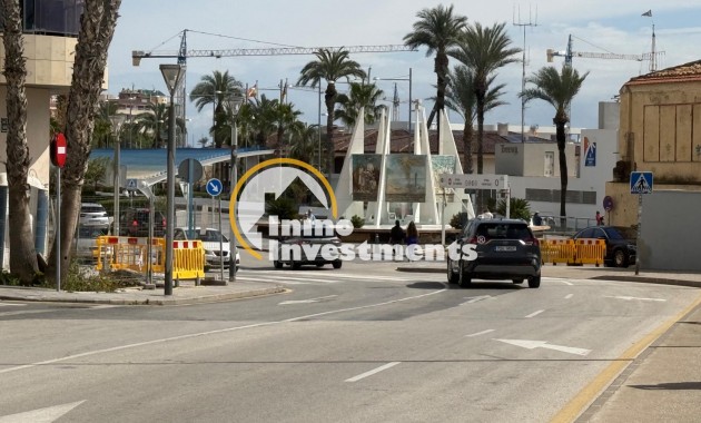 Resale - Commercial - Torrevieja