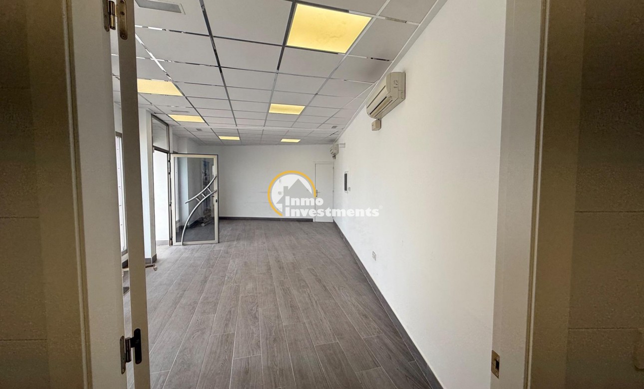Resale - Commercial - Torrevieja