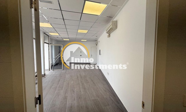 Resale - Commercial - Torrevieja