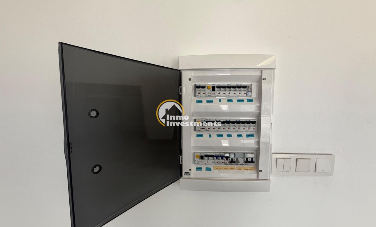 Resale - Commercial - Torrevieja