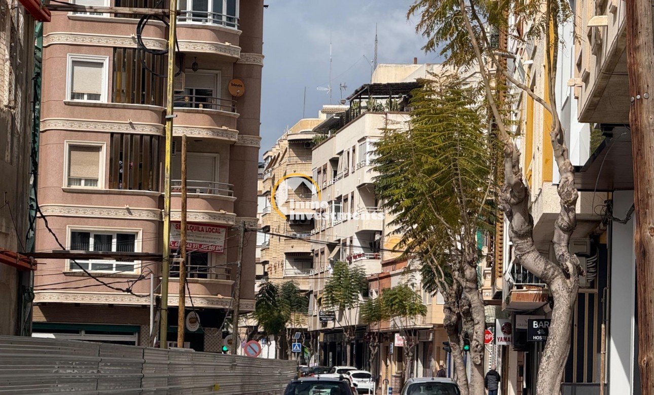 Resale - Commercial - Torrevieja