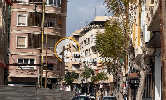 Resale - Commercial - Torrevieja