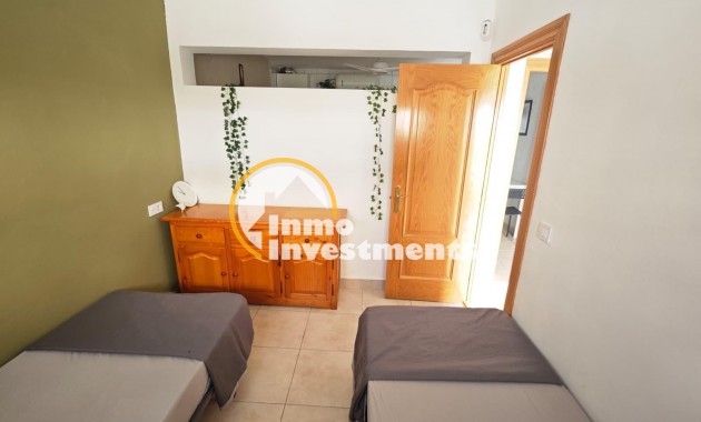 Resale - Bungalow - Torrevieja - Playa del Cura