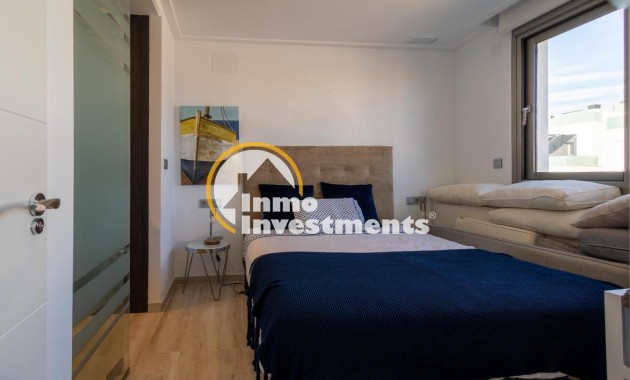 Reventa - Chalet independiente - Orihuela Costa - PAU 26