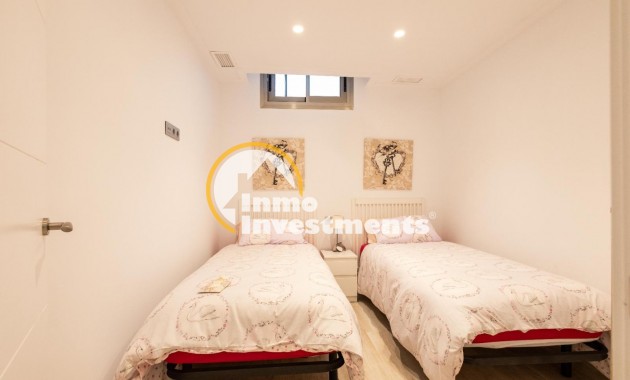 Reventa - Chalet independiente - Orihuela Costa - PAU 26