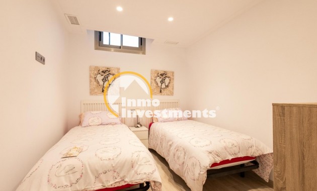 Reventa - Chalet independiente - Orihuela Costa - PAU 26