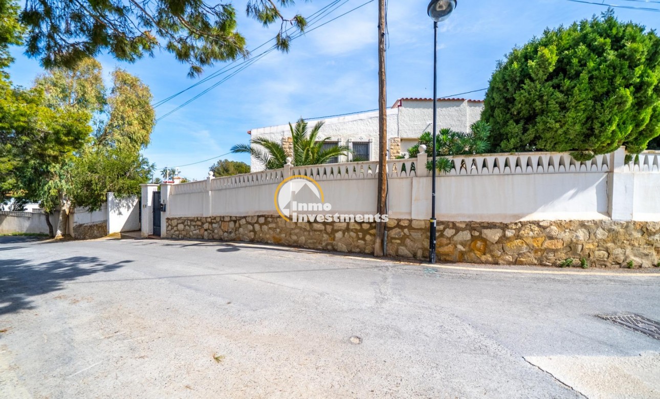 Reventa - Chalet independiente - El Campello - Pueblo Español - Coveta Fumá
