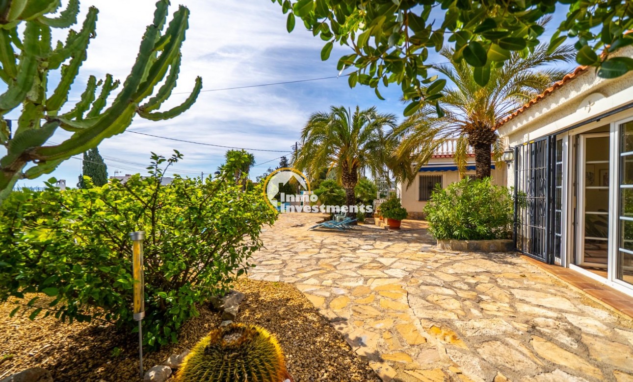 Reventa - Chalet independiente - El Campello - Pueblo Español - Coveta Fumá