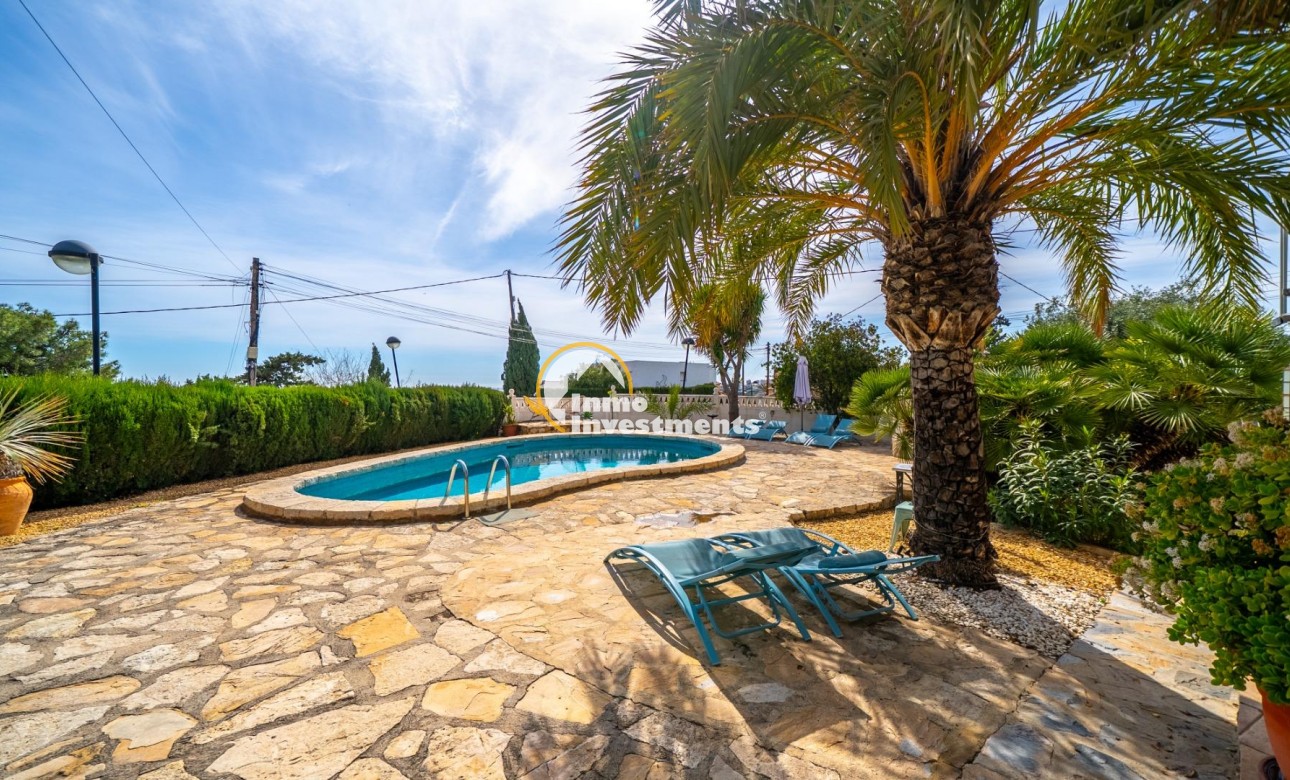 Reventa - Chalet independiente - El Campello - Pueblo Español - Coveta Fumá