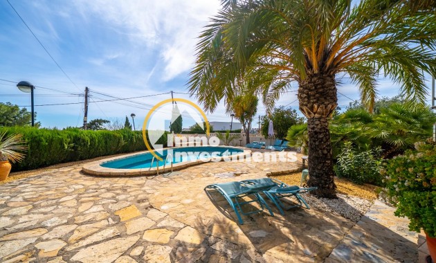 Reventa - Chalet independiente - El Campello - Pueblo Español - Coveta Fumá