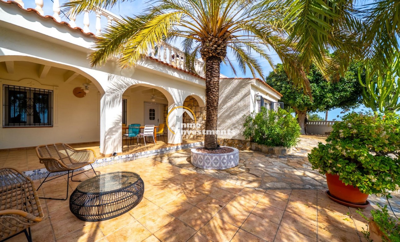 Reventa - Chalet independiente - El Campello - Pueblo Español - Coveta Fumá