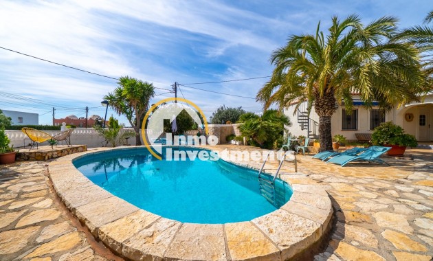 Reventa - Chalet independiente - El Campello - Pueblo Español - Coveta Fumá