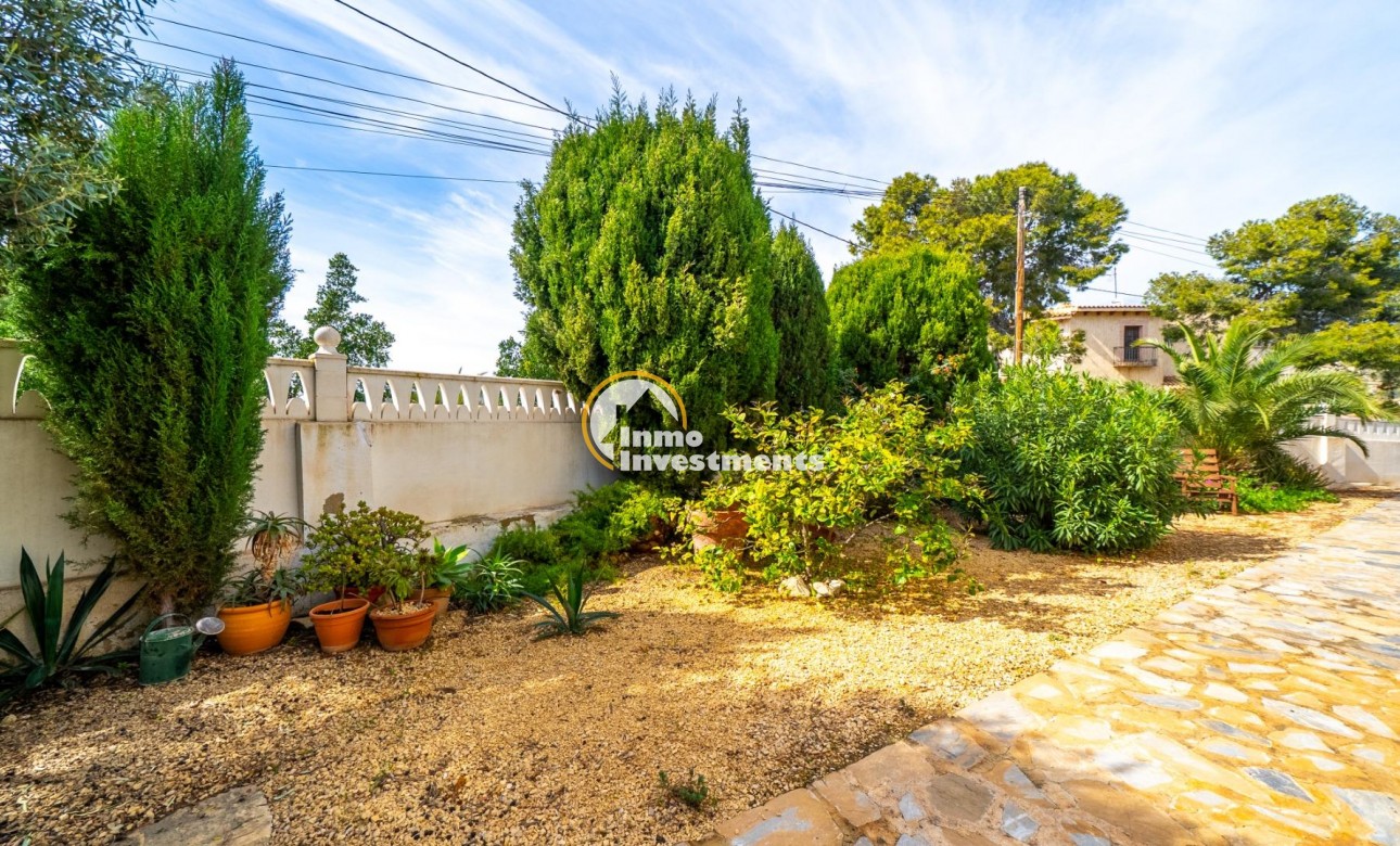 Reventa - Chalet independiente - El Campello - Pueblo Español - Coveta Fumá