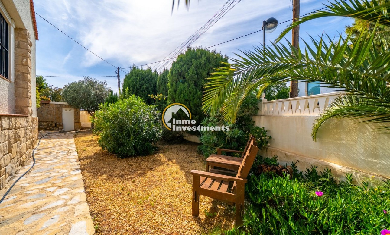 Reventa - Chalet independiente - El Campello - Pueblo Español - Coveta Fumá