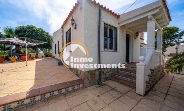 Reventa - Chalet independiente - El Campello - Pueblo Español - Coveta Fumá