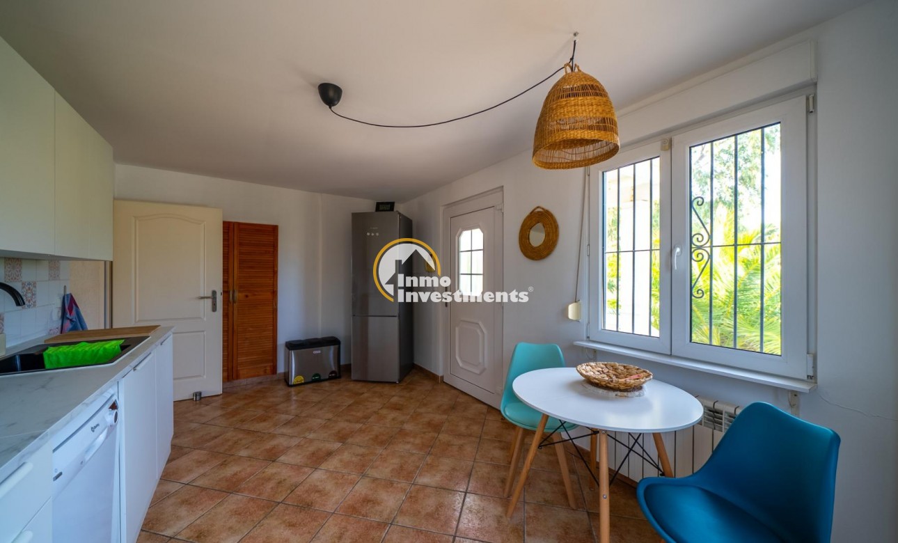 Reventa - Chalet independiente - El Campello - Pueblo Español - Coveta Fumá
