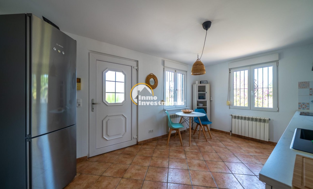 Reventa - Chalet independiente - El Campello - Pueblo Español - Coveta Fumá