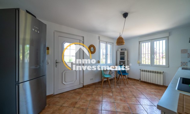 Reventa - Chalet independiente - El Campello - Pueblo Español - Coveta Fumá