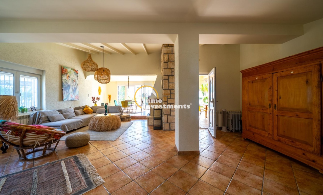 Reventa - Chalet independiente - El Campello - Pueblo Español - Coveta Fumá