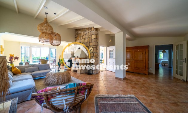 Reventa - Chalet independiente - El Campello - Pueblo Español - Coveta Fumá