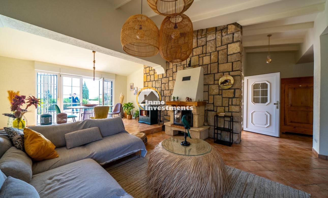 Reventa - Chalet independiente - El Campello - Pueblo Español - Coveta Fumá