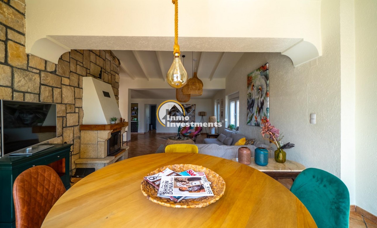 Reventa - Chalet independiente - El Campello - Pueblo Español - Coveta Fumá