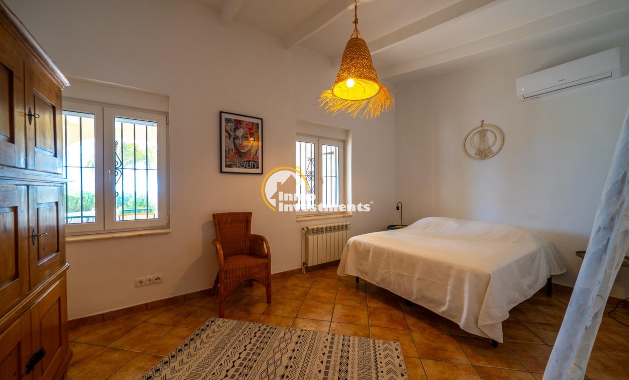 Reventa - Chalet independiente - El Campello - Pueblo Español - Coveta Fumá