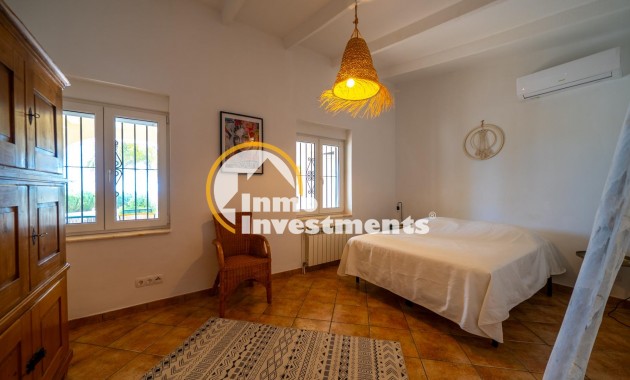 Reventa - Chalet independiente - El Campello - Pueblo Español - Coveta Fumá